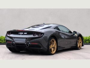 Ferrari F8 Tributo (Limo Hire London) 5