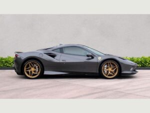 Ferrari F8 Tributo (Limo Hire London) 6