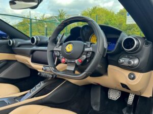 Ferrari Portofino M (Limo Hire) 5