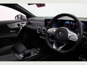 Mercedes Benz CLA 1