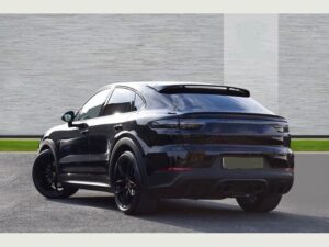 Porsche Cayenne Sports Car 13