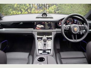 Porsche Panamera (Limo Hire) 10