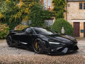 Mclaren 765LT (Limo Hire) 3