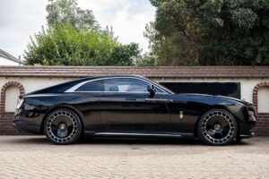 rolls royce spectre renting