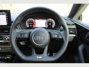 Audi S5 (Limo Hire) 8