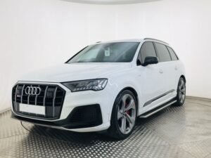 Audi SQ7 Sports Car 13