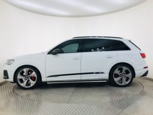 Audi SQ7 Sports Car 7