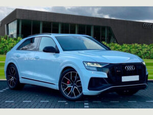 Audi SQ8 Sports Car Hire 8